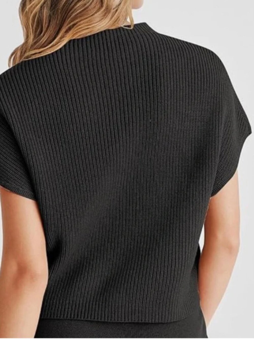 Entro Black Crop Short Sleeve Sweater - Picture 2 of 5